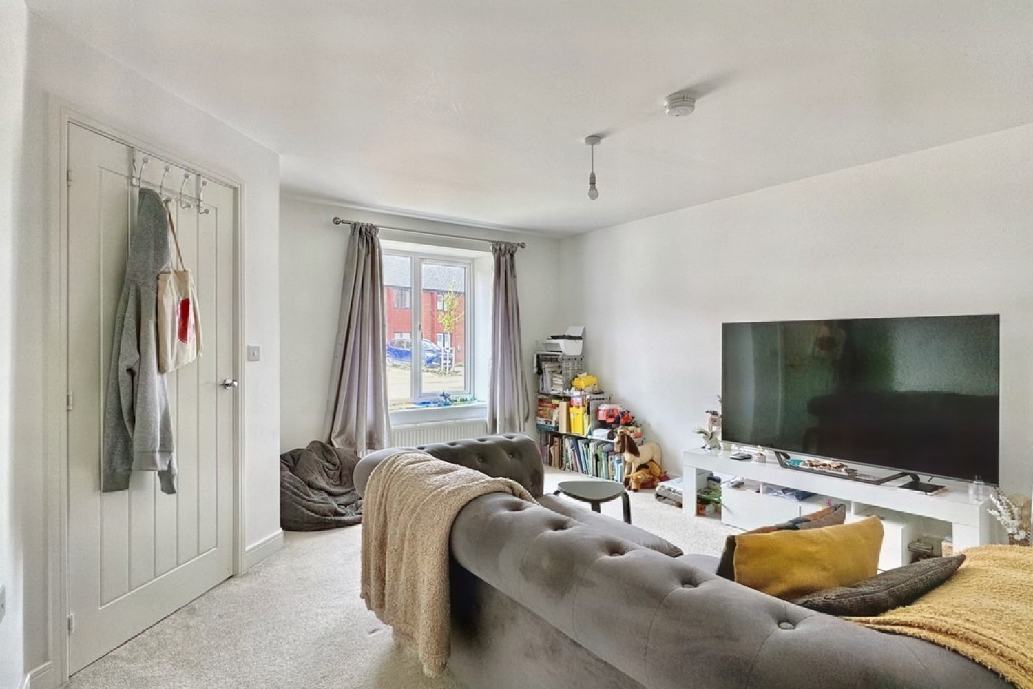 3 bedroom House for Letting Meadow View, Kingsnorth, Ashford