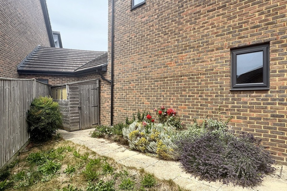 Romney Crescent, Ashford
