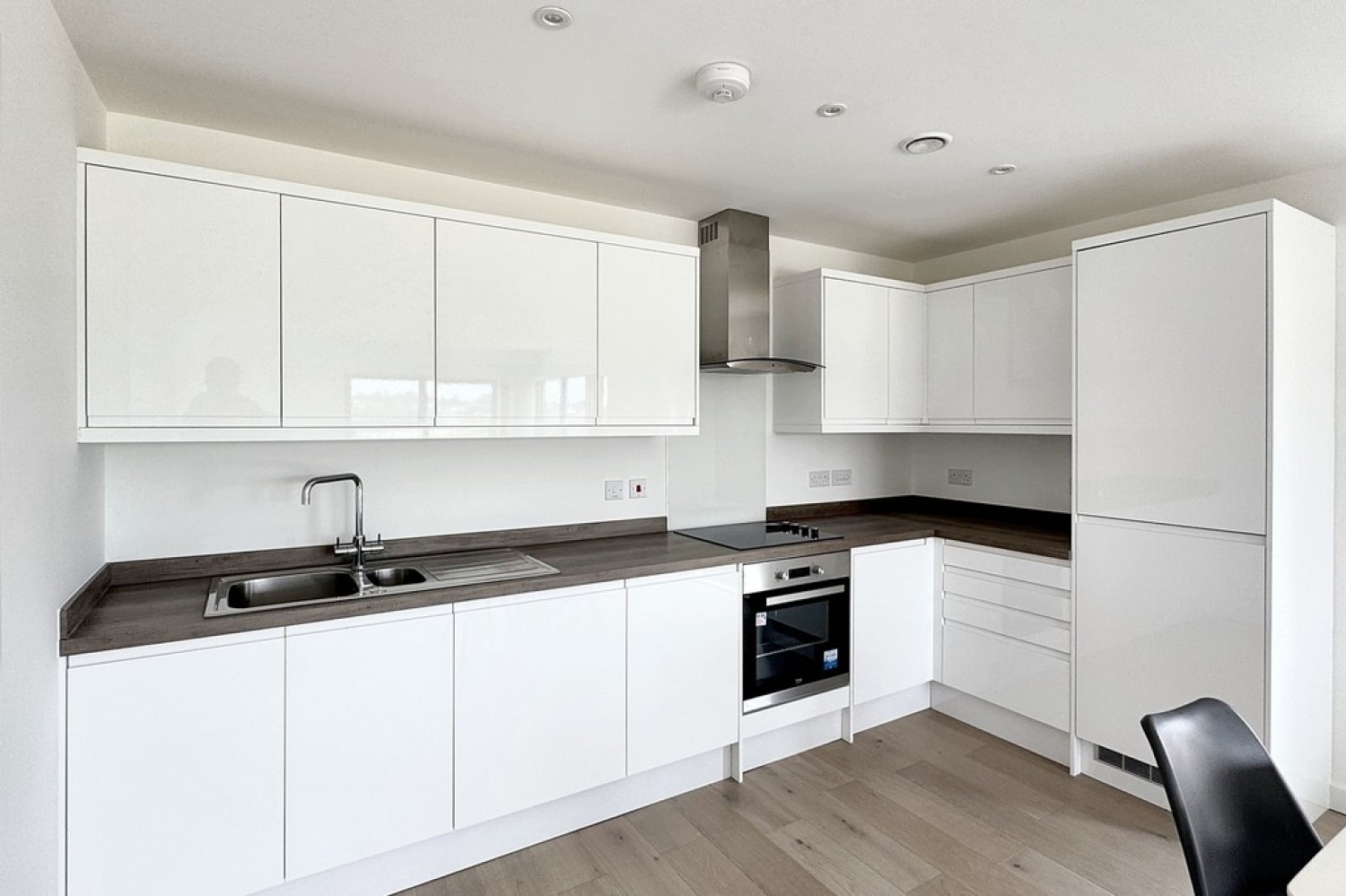 5 Leacon Road, Ashford