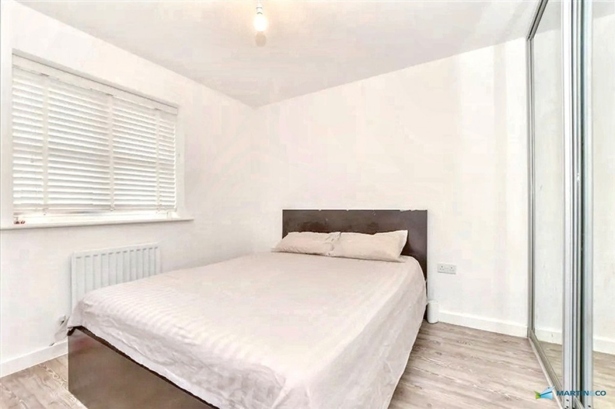 Swift Avenue, Finberry, Ashford