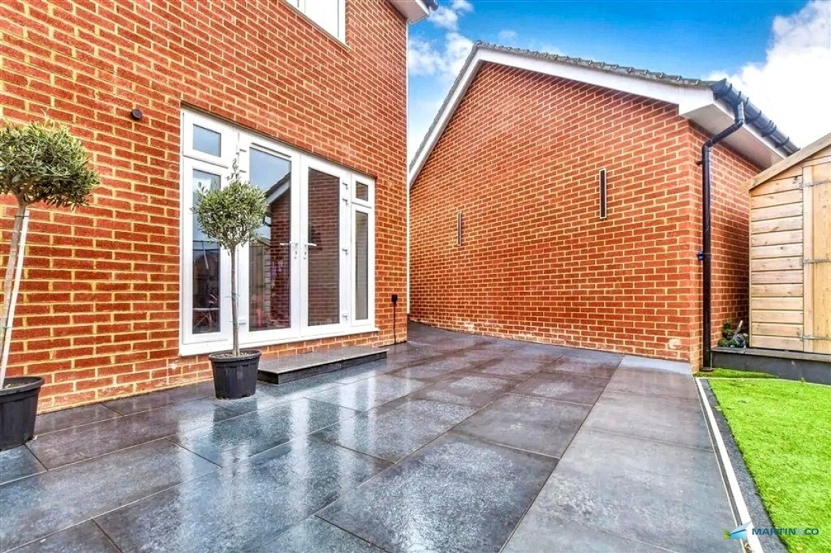 Swift Avenue, Finberry, Ashford