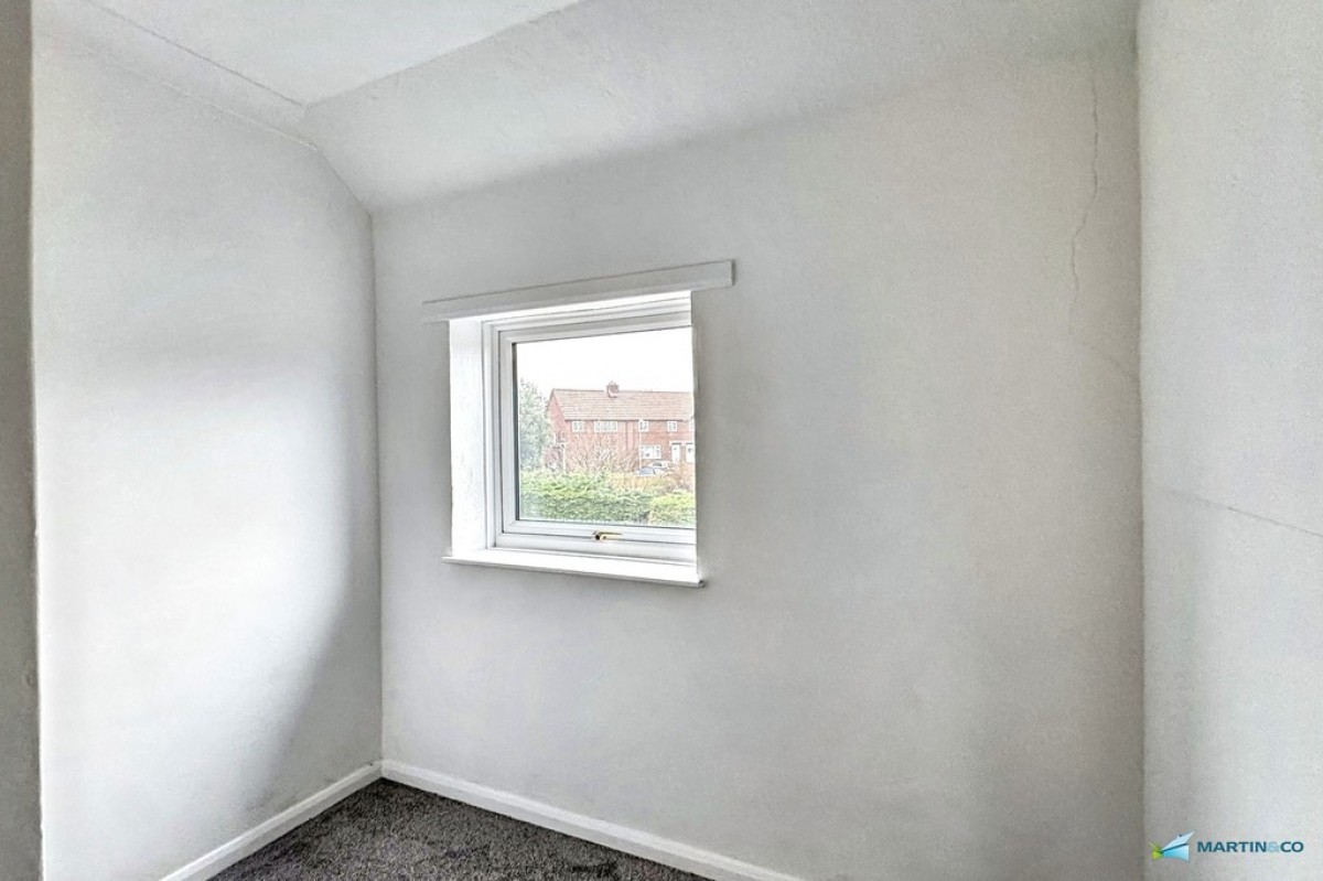 Redsull Avenue, Deal