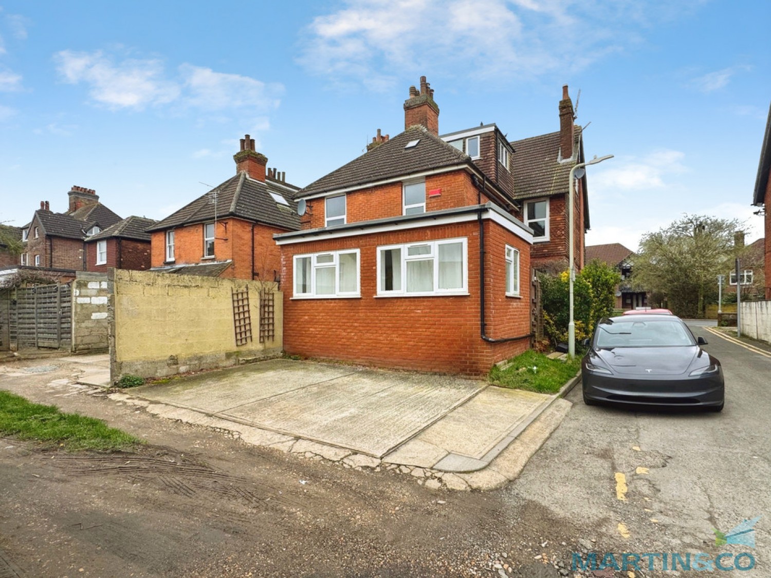 6 bedroom House for Letting Magazine Road, Ashford