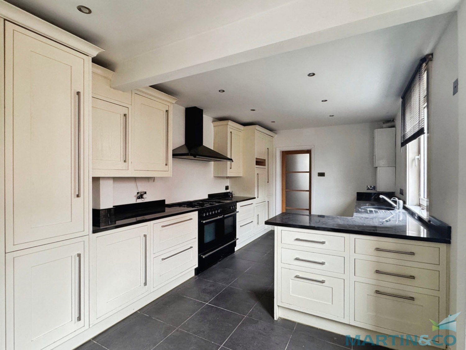 6 bedroom House for Letting Magazine Road, Ashford