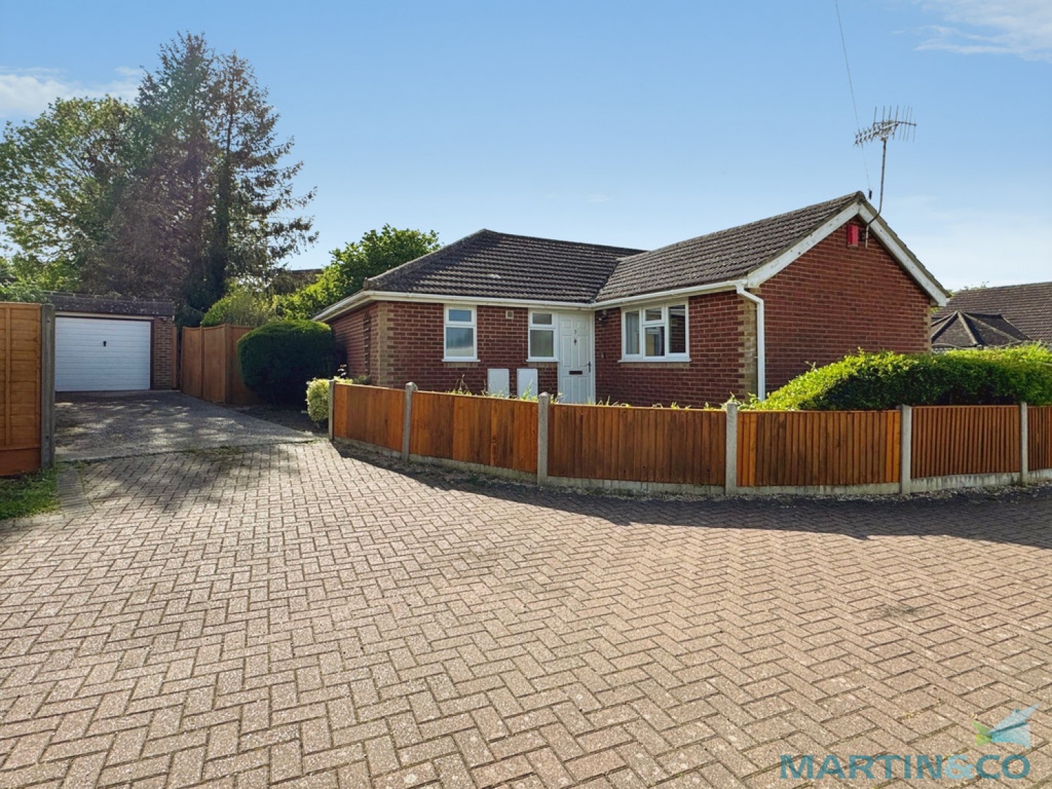 2 bedroom Bungalow for Letting The Close, Cockering Road, Canterbury