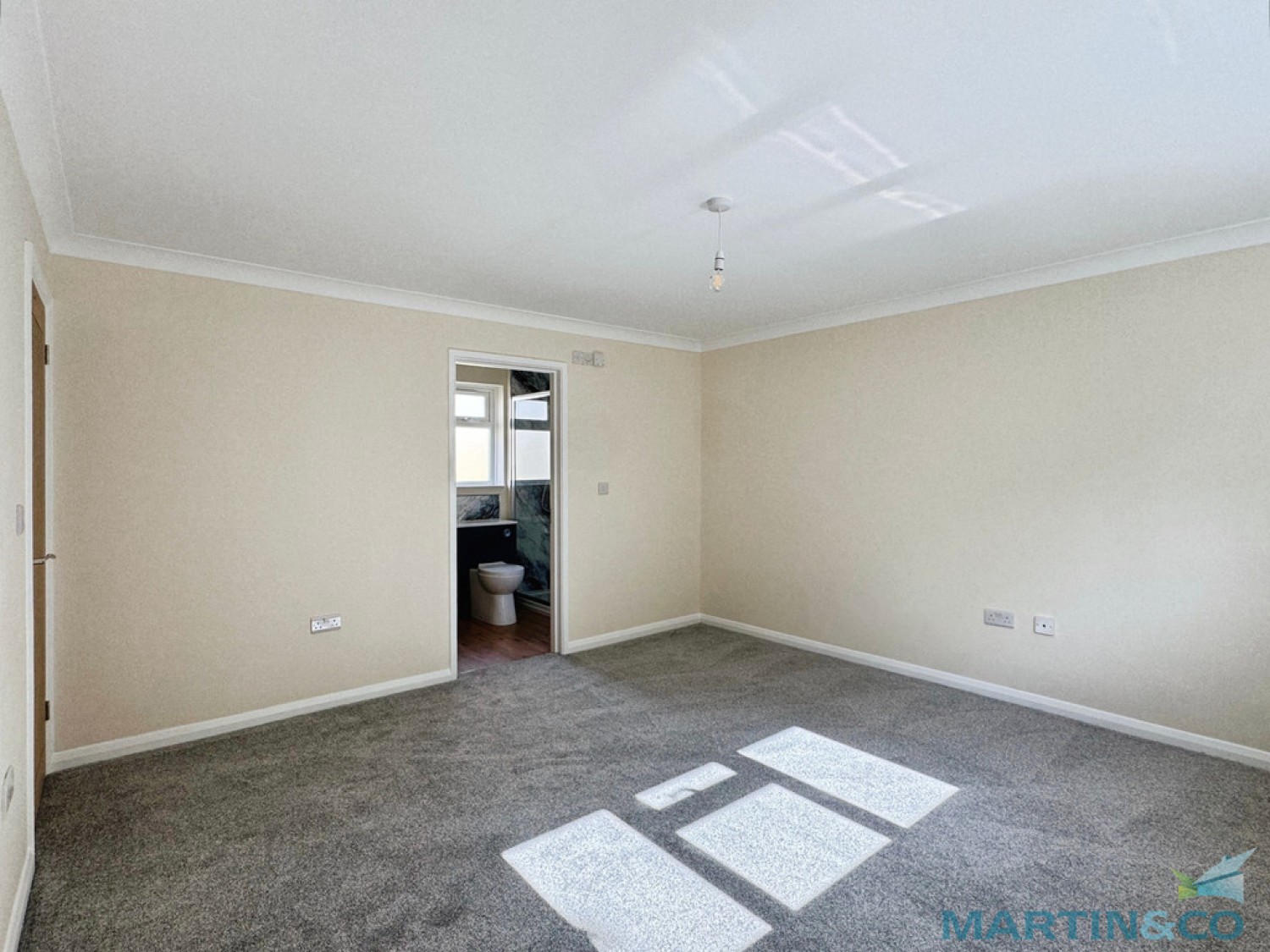 2 bedroom Bungalow for Letting The Close, Cockering Road, Canterbury