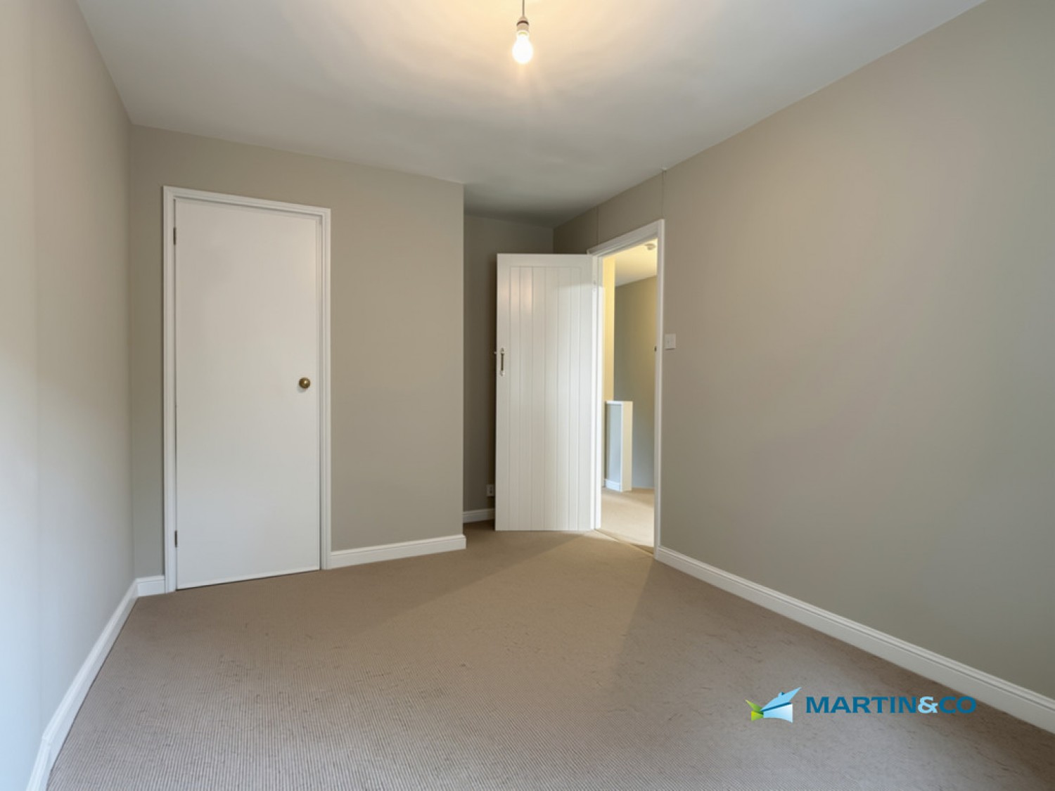 2 bedroom House for Letting Pilgrims Court, Charing