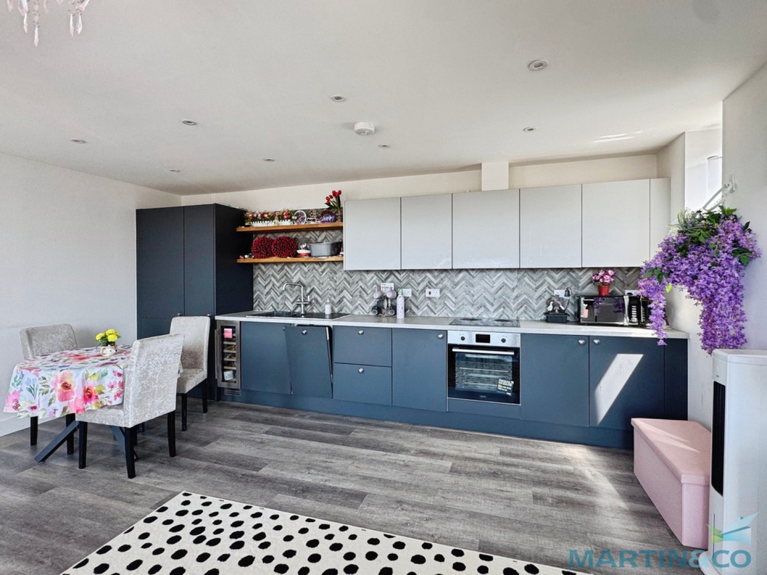 2 bedroom Flat for Letting Market Quarter, Ashford