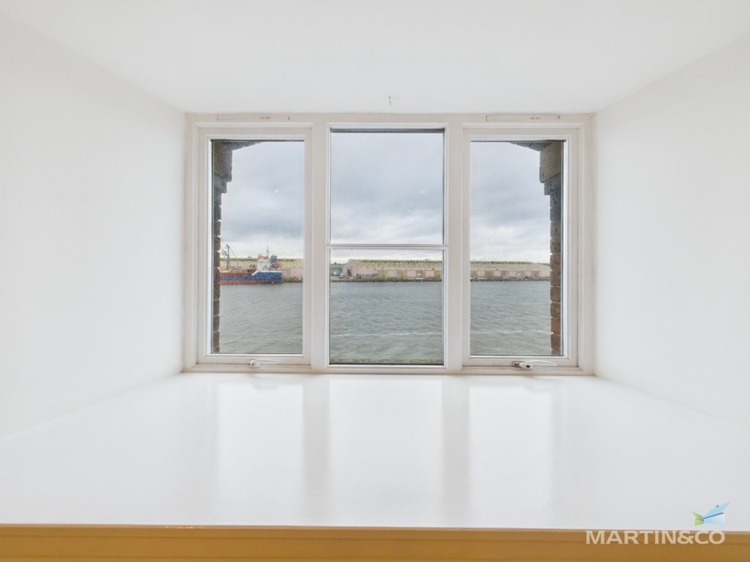 2 bedroom Flat in East Float Quay, Dock Road , Birkenhead