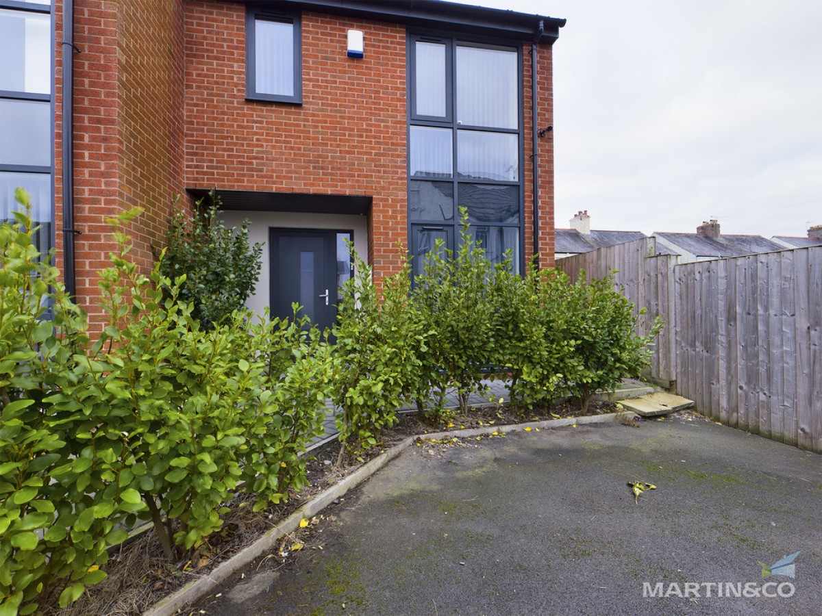 Wings Court, Station Road, Little Sutton