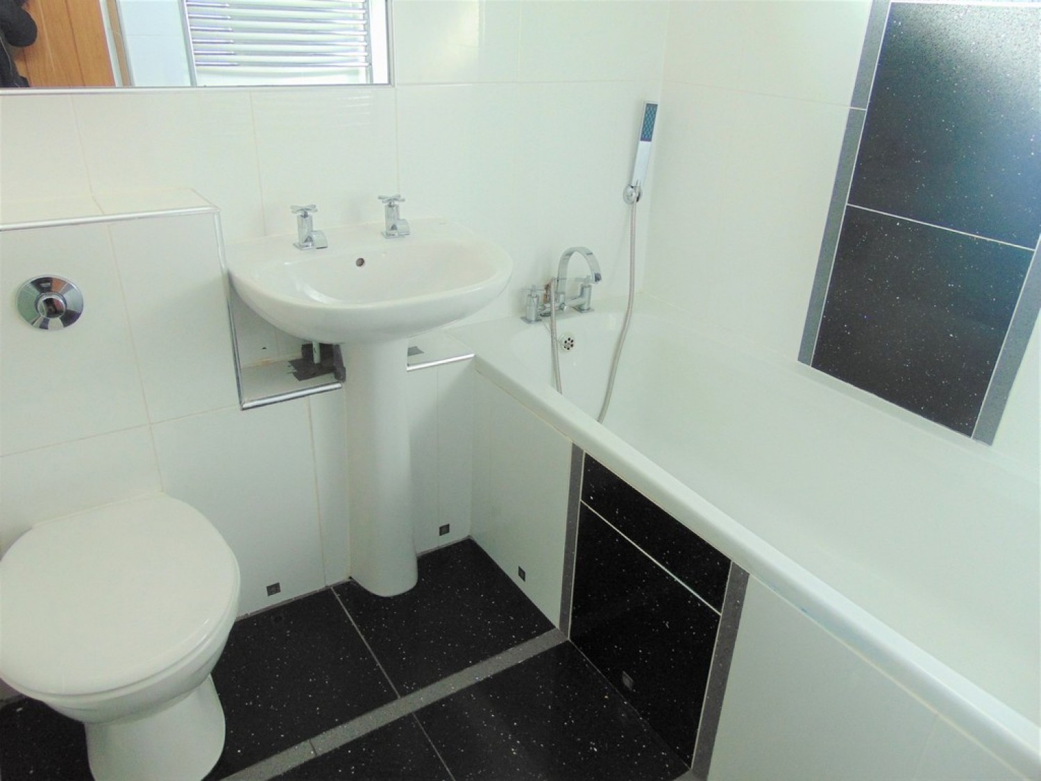 1 bedroom Flat in Kings Close, Bebington, Wirral