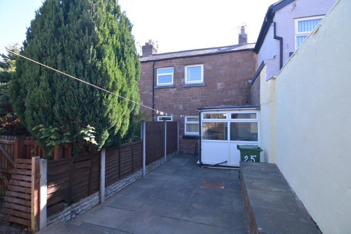 Liverpool Road , Neston, Wirral