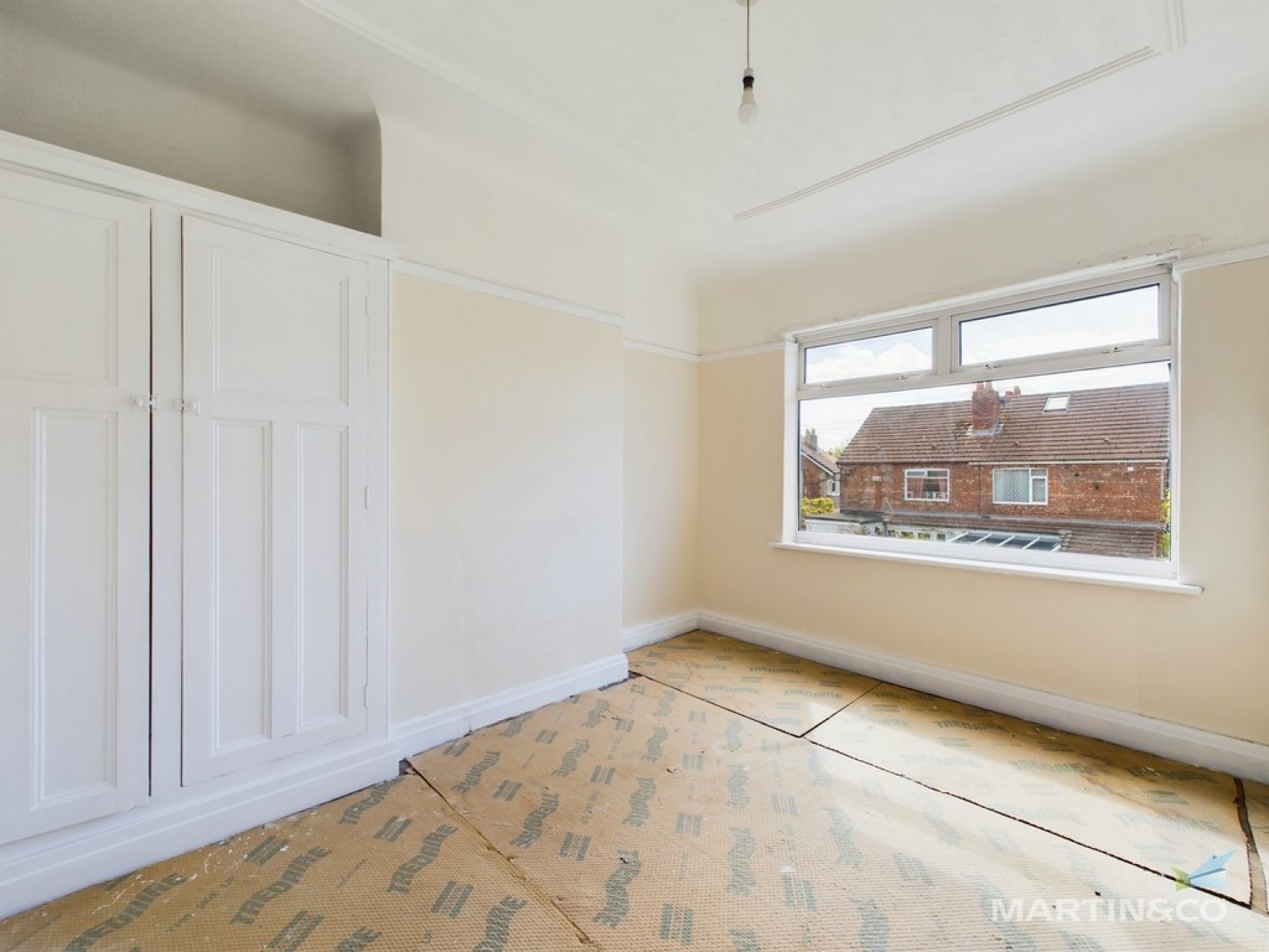Kings Lane , Bebington