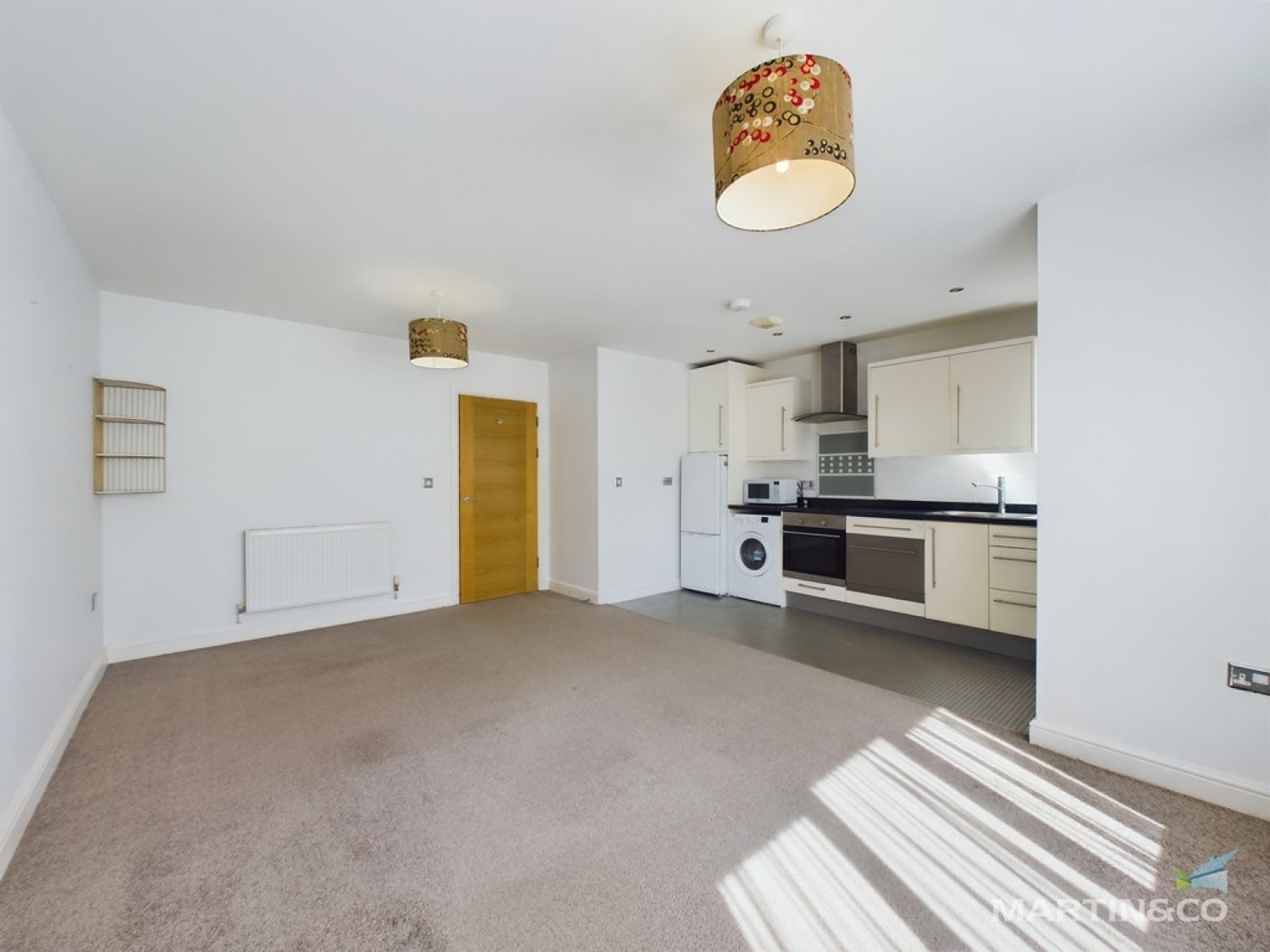 2 bedroom Flat for Letting The Elms, Bebington