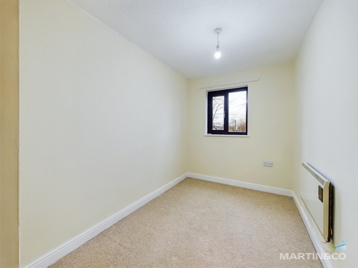 Croft Avenue East, Bromborough