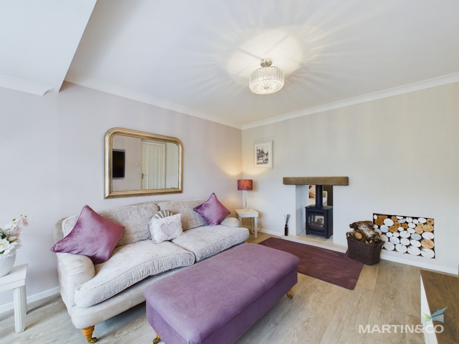 Sealy Close , Spital