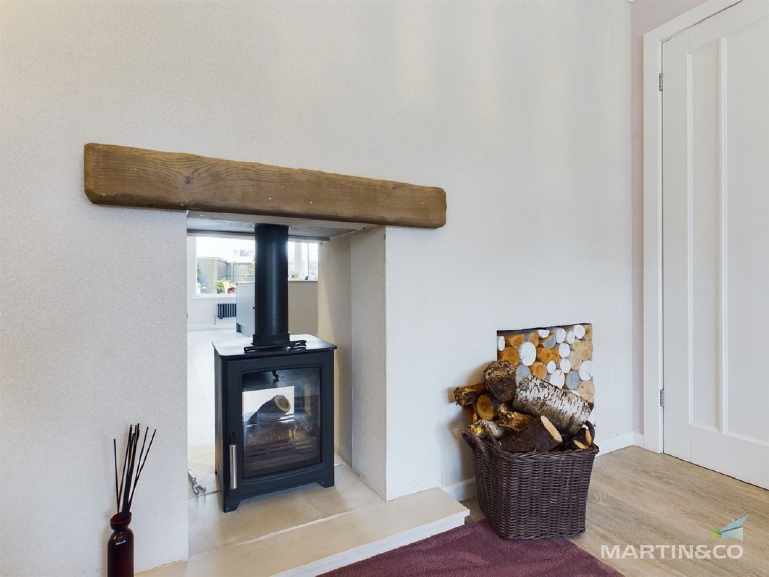 Sealy Close , Spital