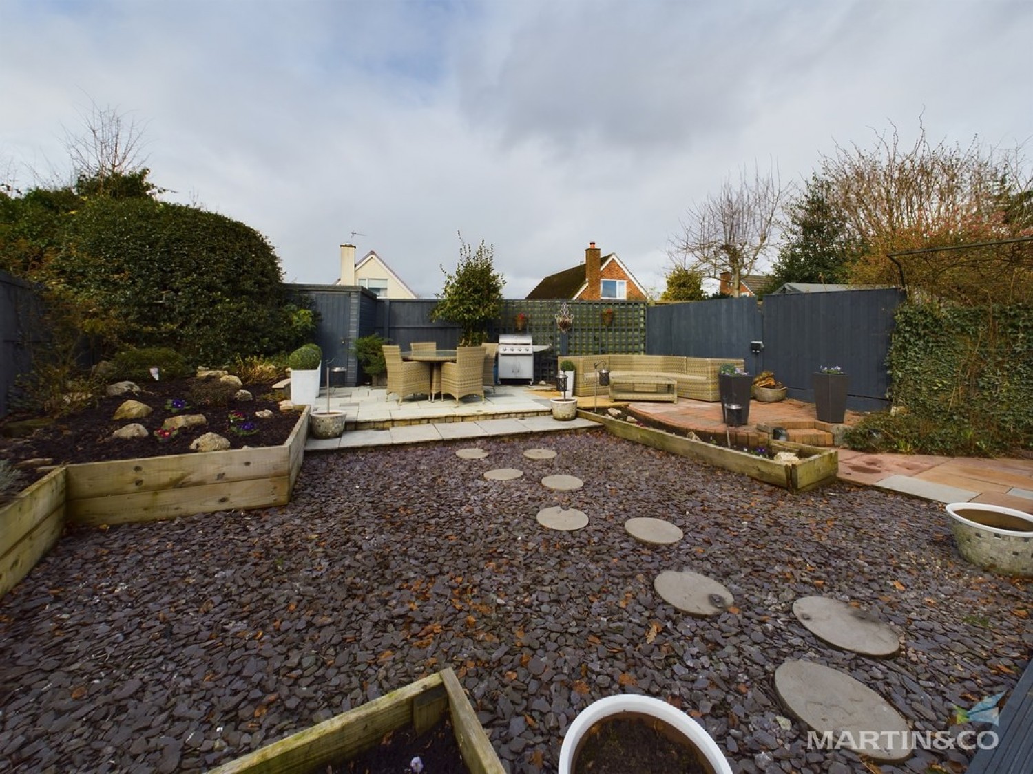 Sealy Close , Spital