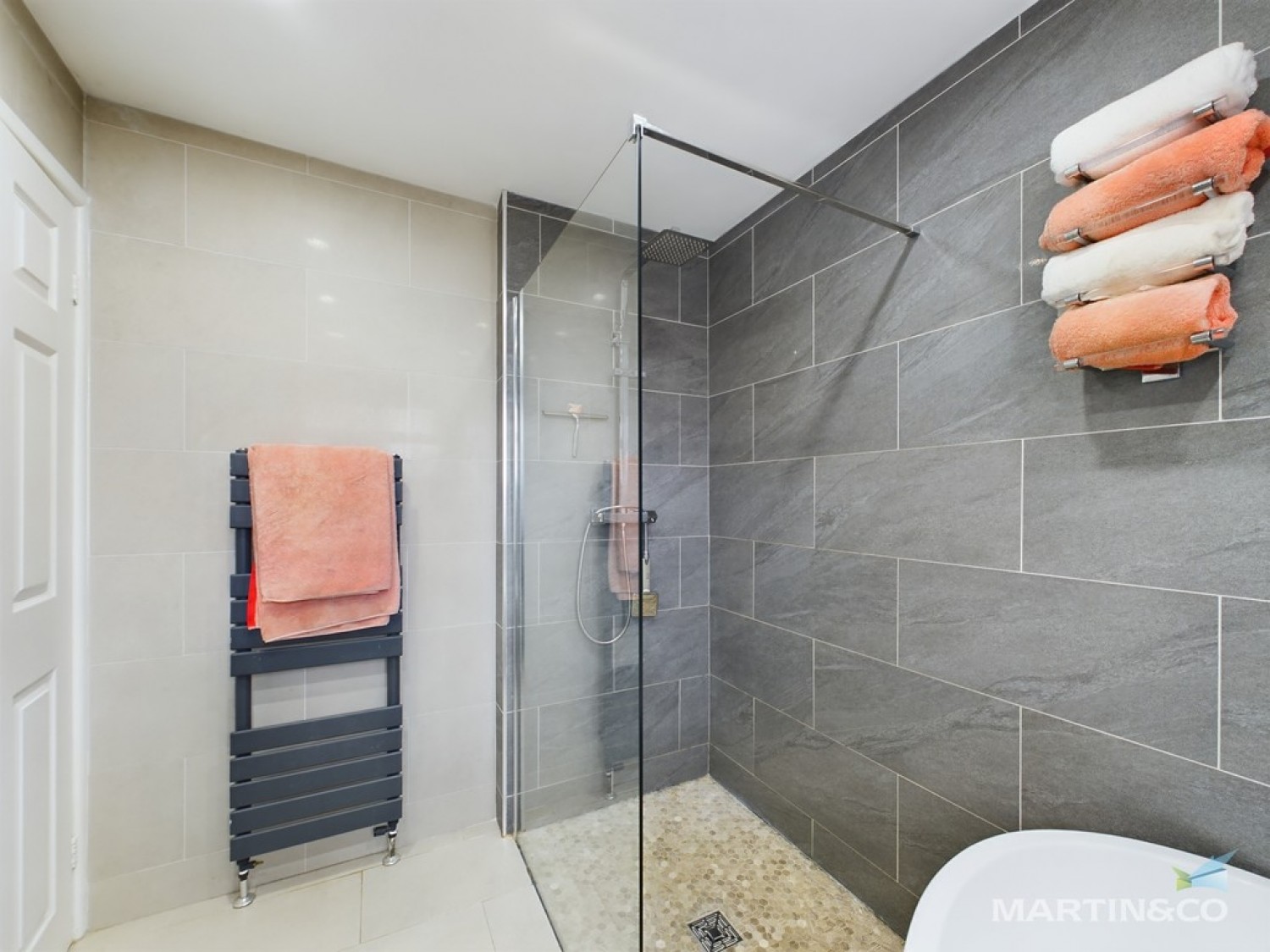 Sealy Close , Spital