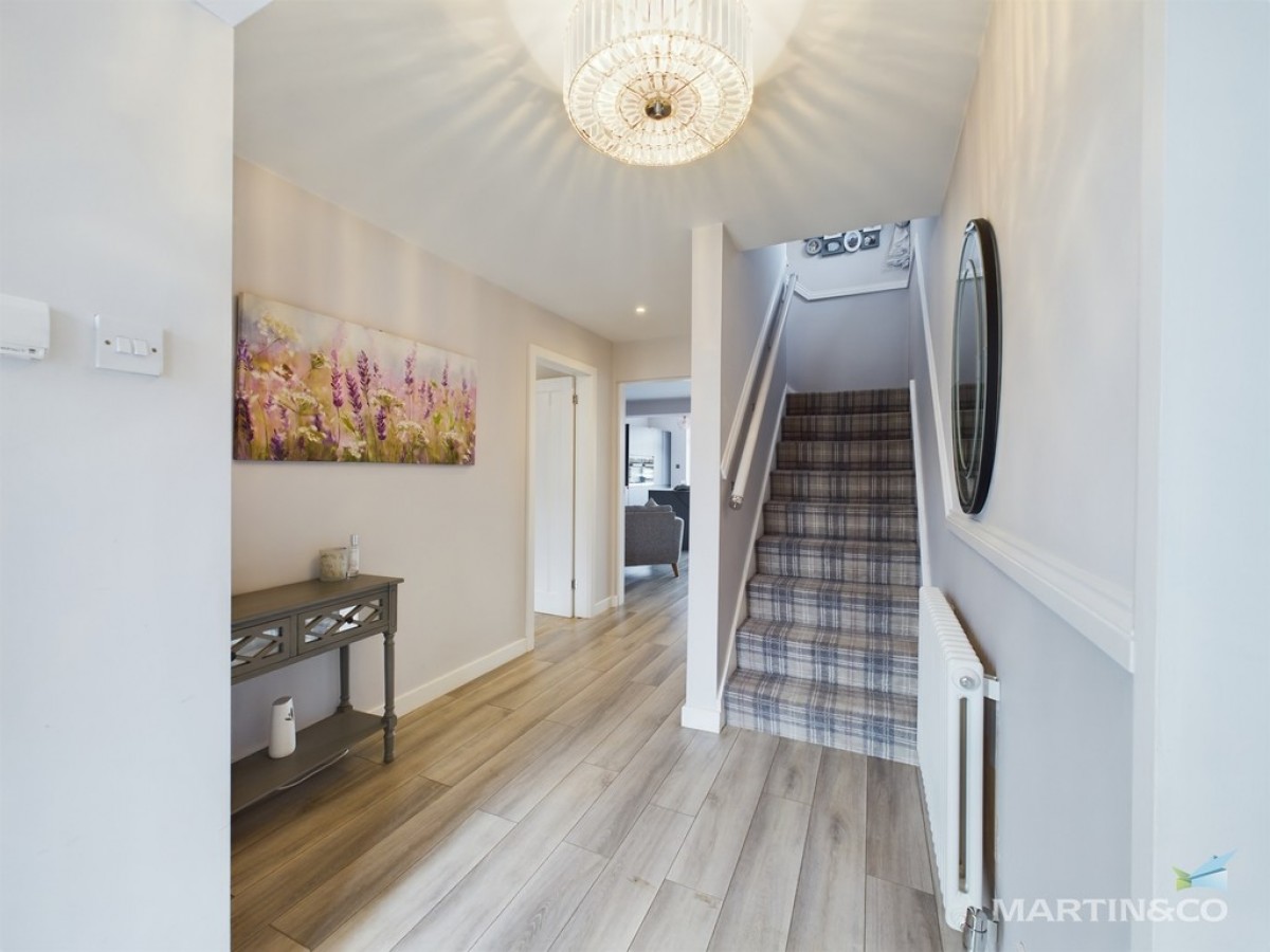 Sealy Close , Spital