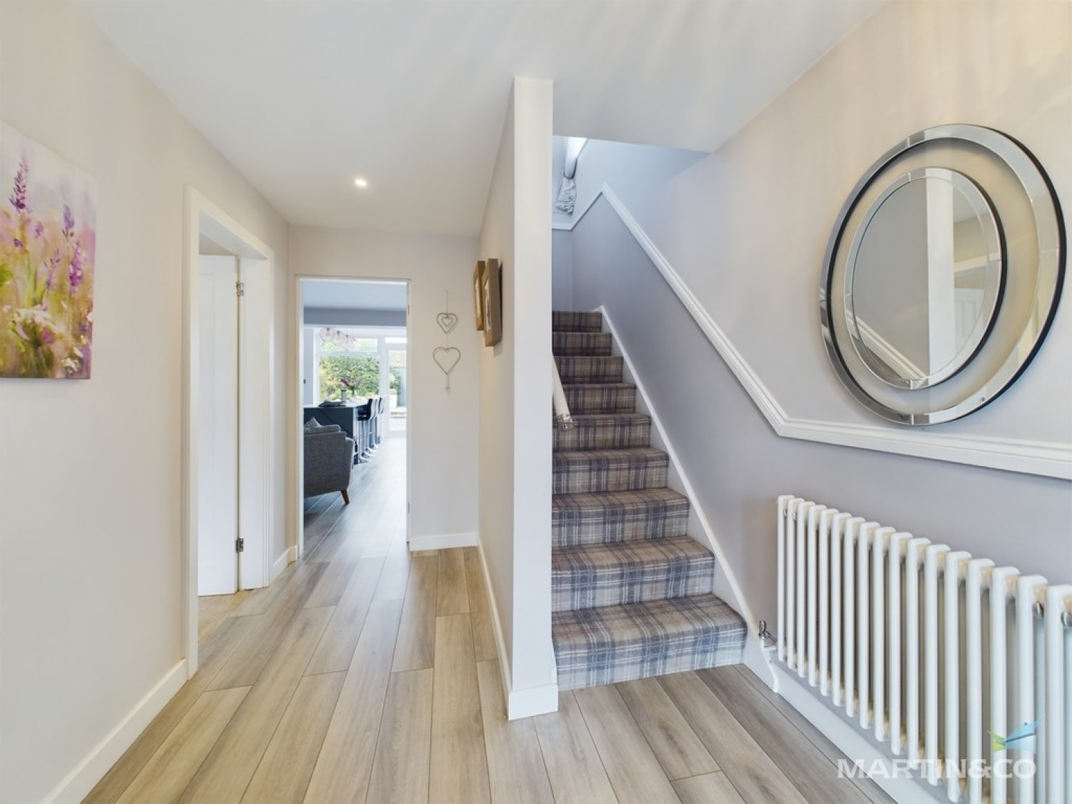 Sealy Close , Spital