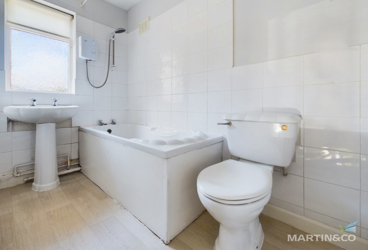 Cedar Avenue, Little Sutton