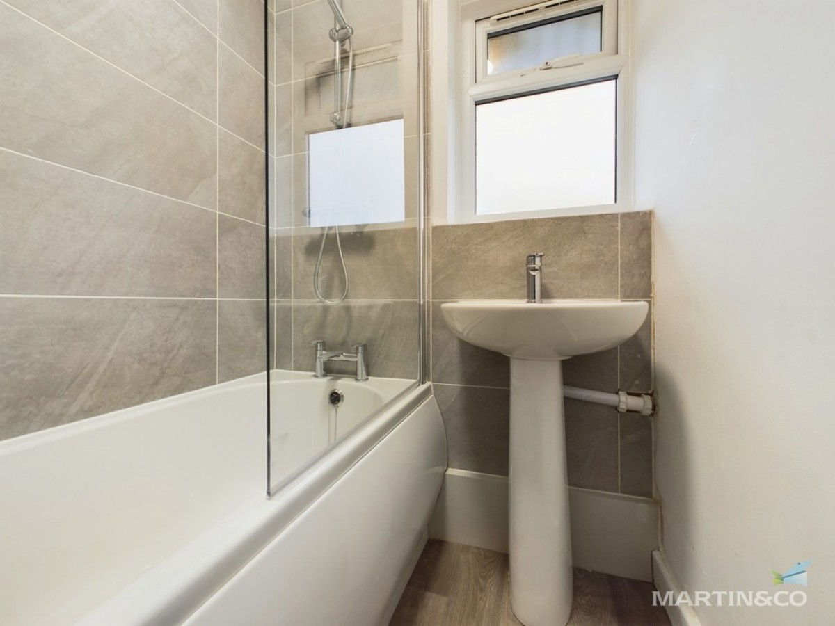 Pasture Road , Moreton