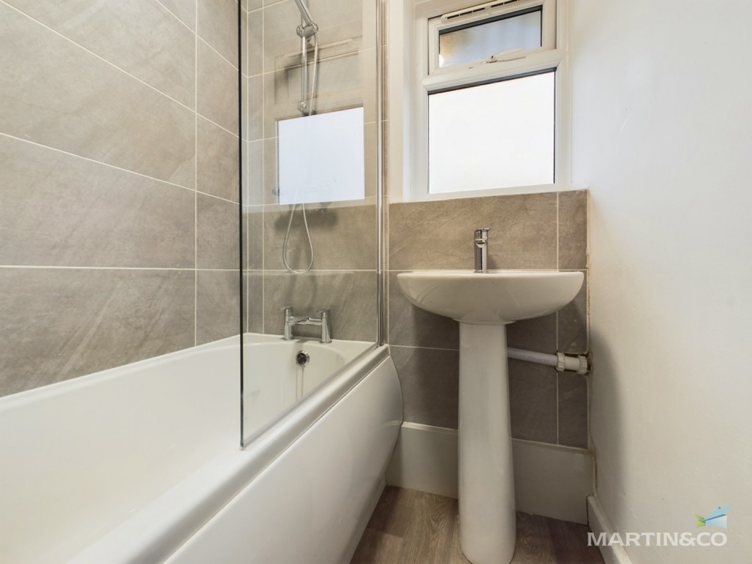 Pasture Road , Moreton