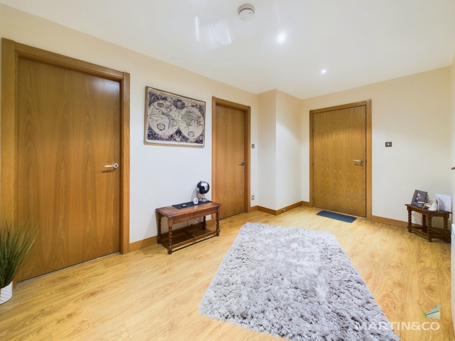 2 bedroom Flat for Sale East Float Quay, Dock Road