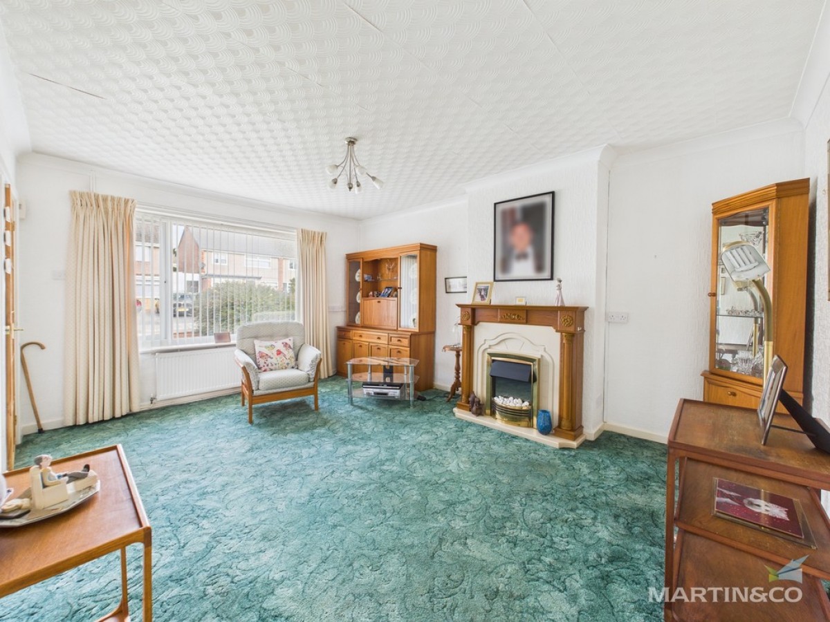 Sunningdale , Bromborough, Wirral