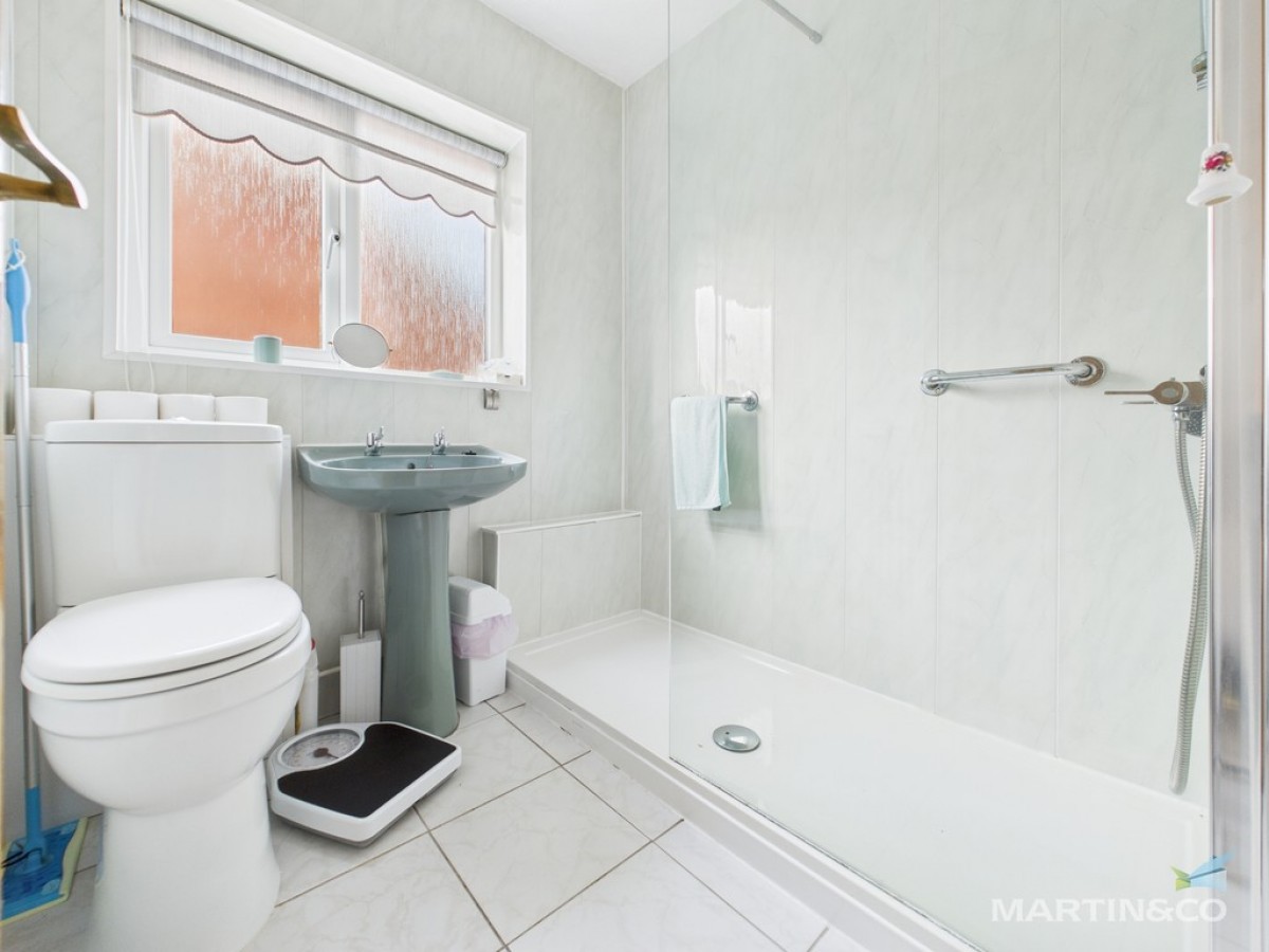 Sunningdale , Bromborough, Wirral