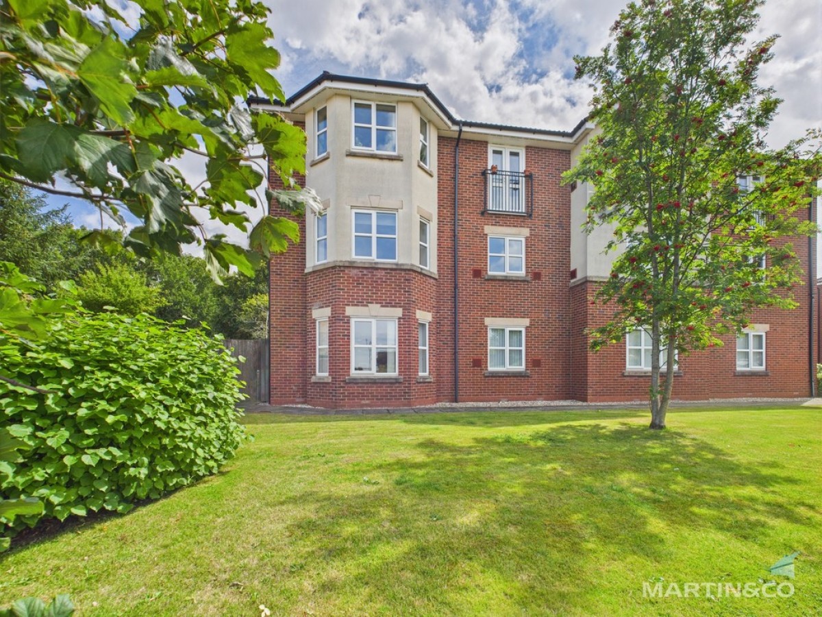 Ladybower Close, Upton