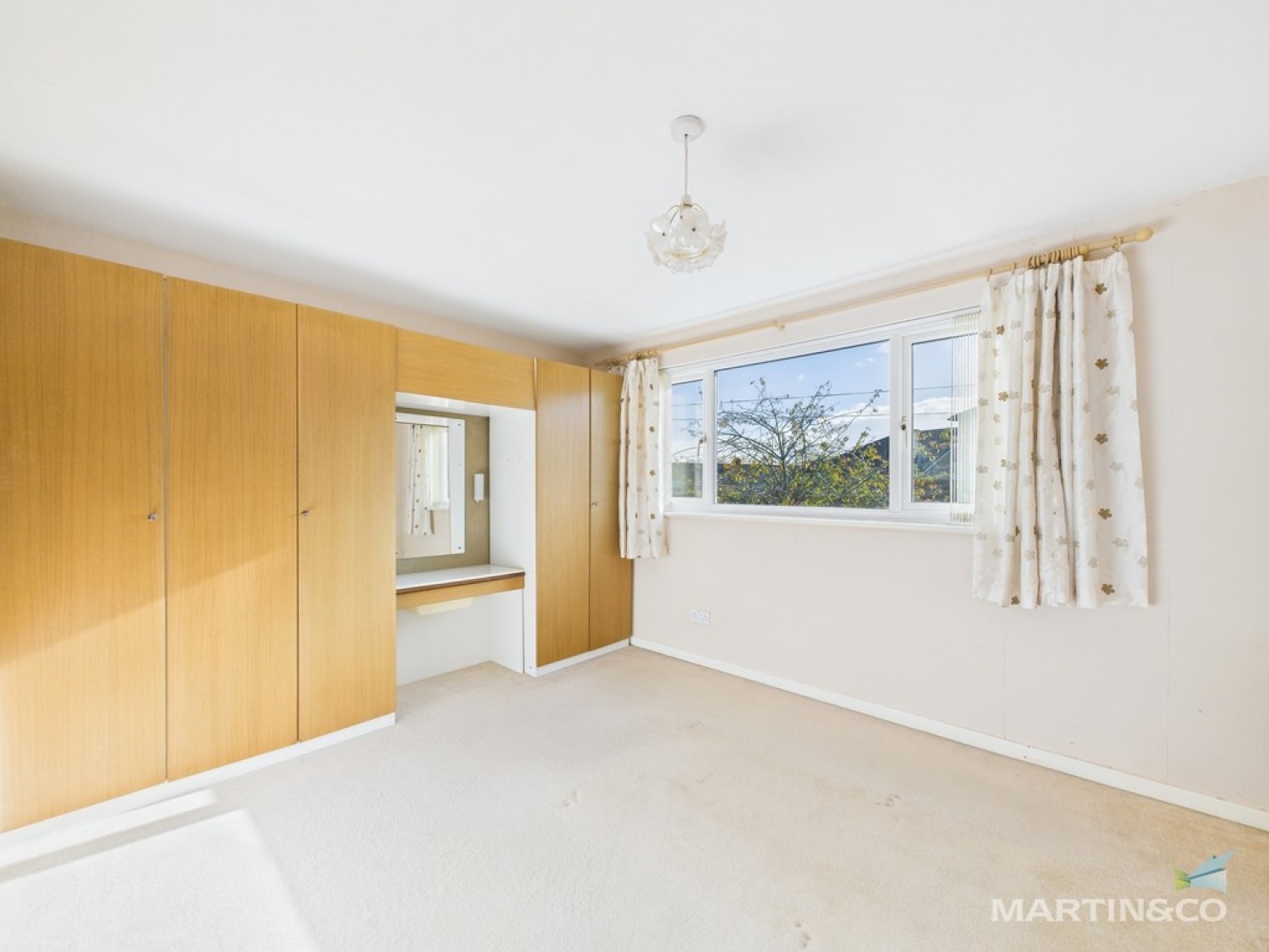 3 bedroom House in Village Rd, Bebington, Wirral