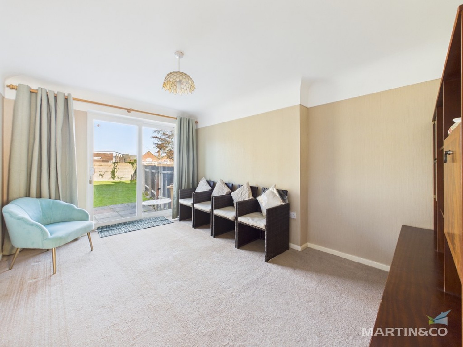 3 bedroom House in Village Rd, Bebington, Wirral