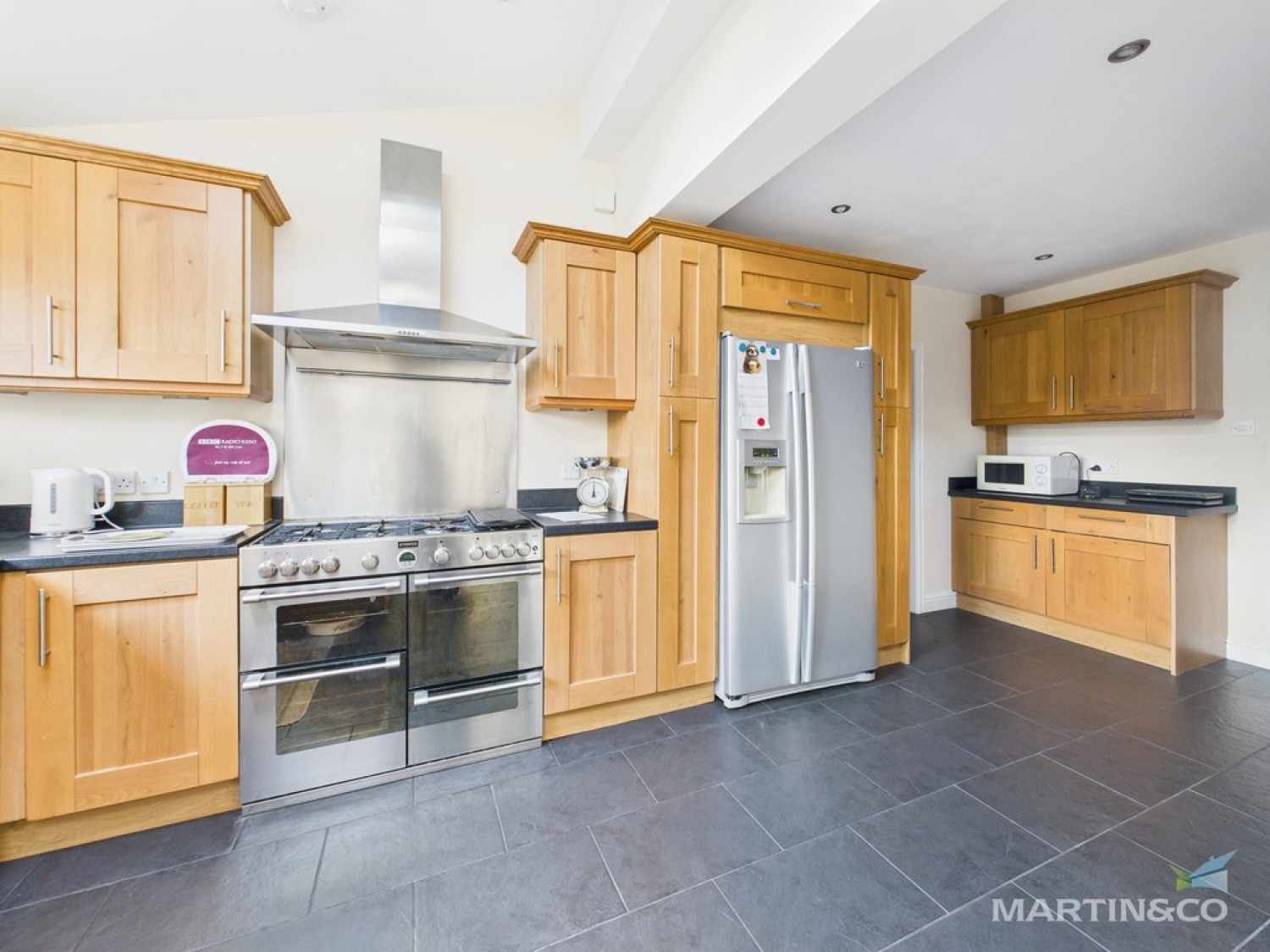 4 bedroom House for Sale Parkfield Road, Bebington