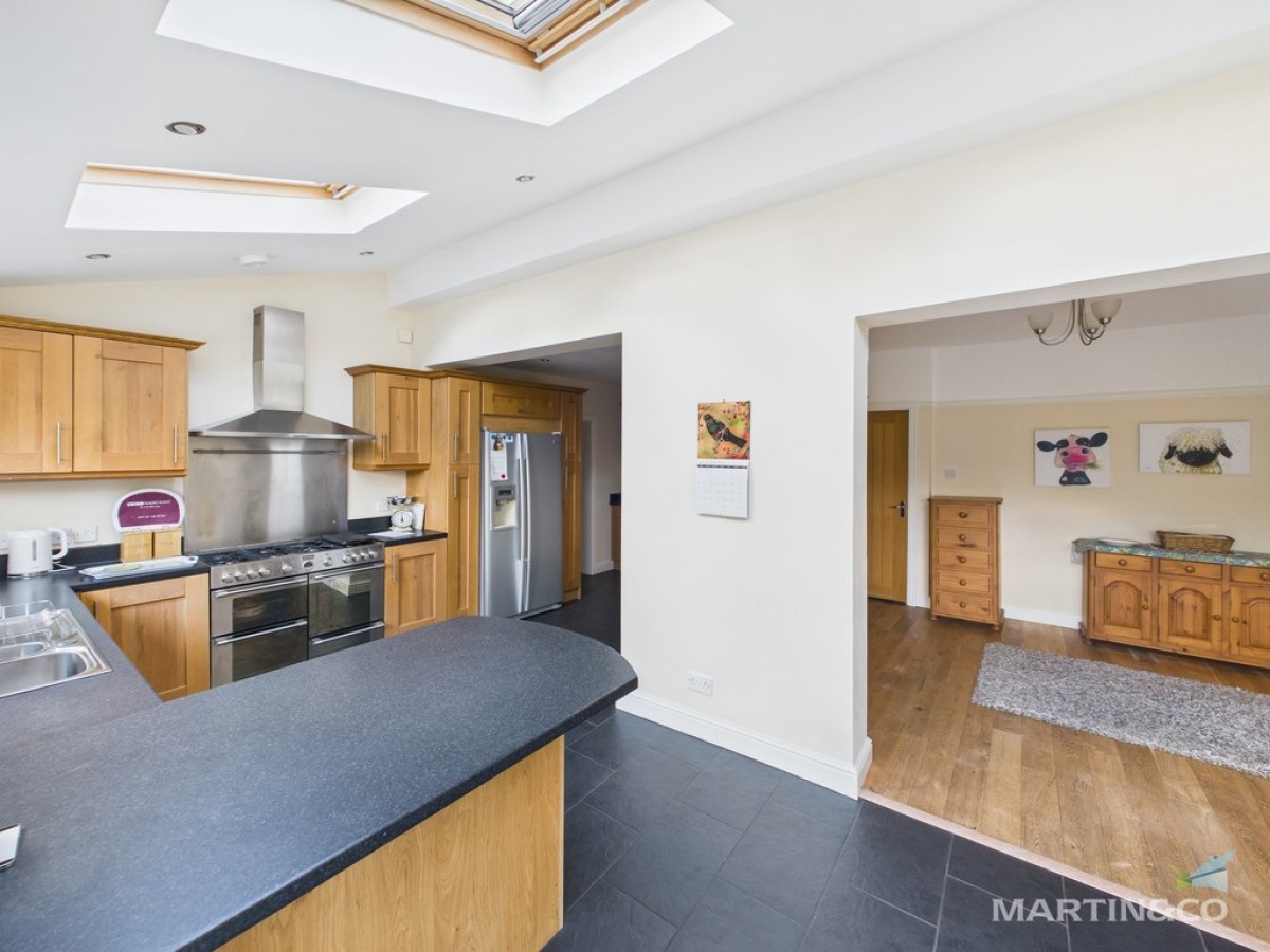 Parkfield Road, Bebington