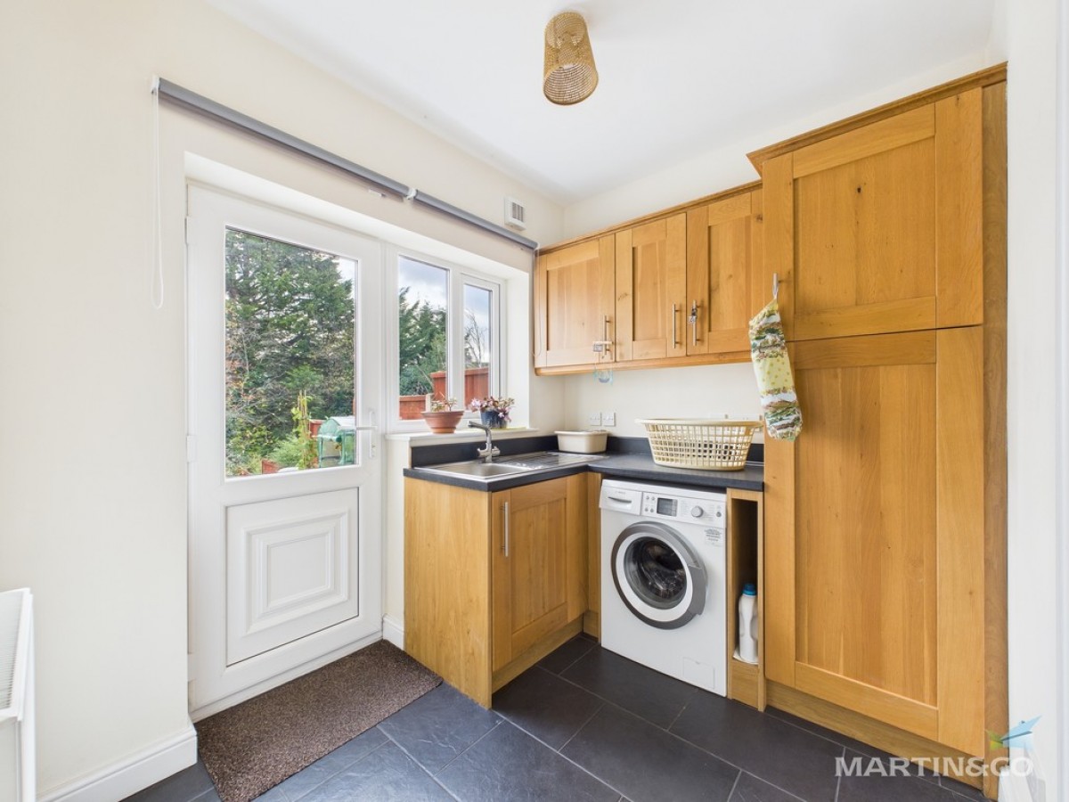 Parkfield Road, Bebington