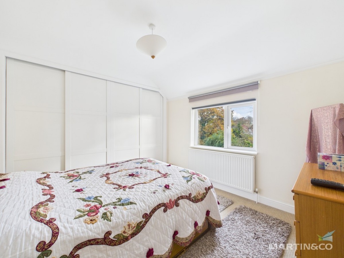 Parkfield Road, Bebington