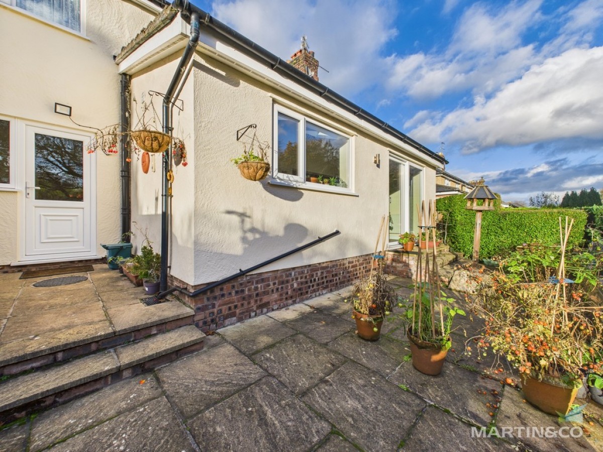 Parkfield Road, Bebington