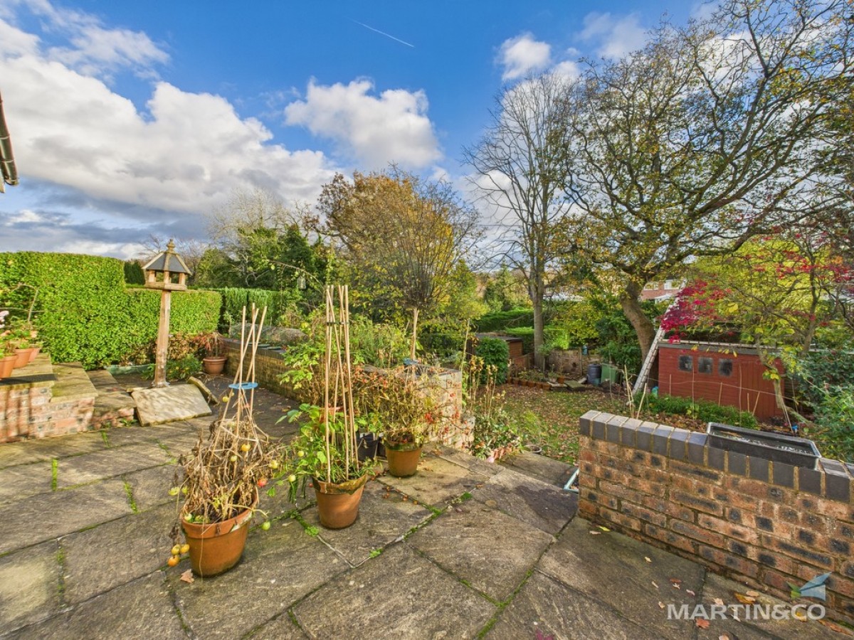 Parkfield Road, Bebington