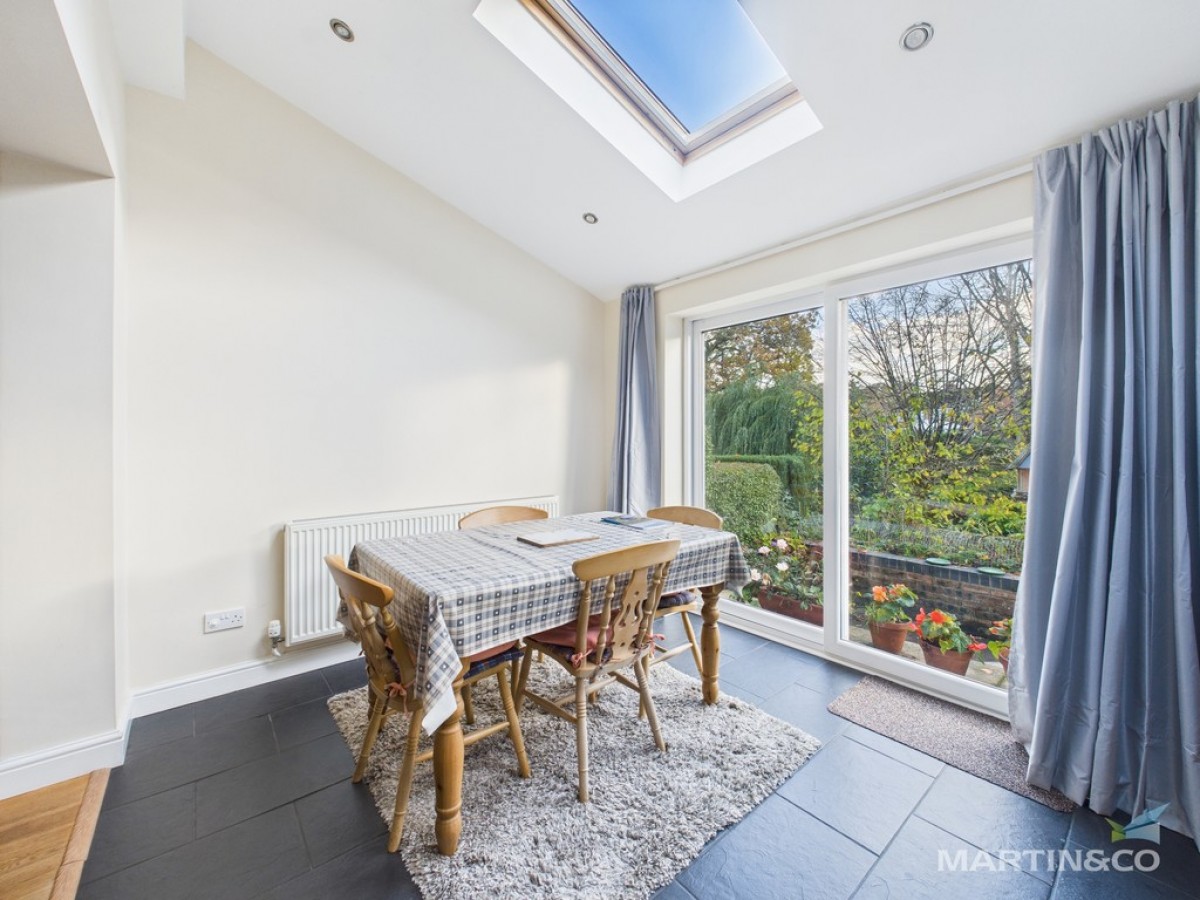 Parkfield Road, Bebington