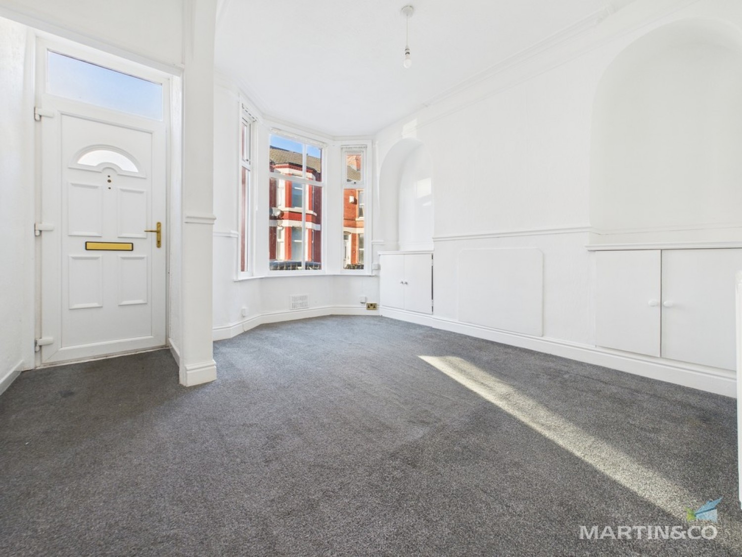 2 bedroom House in Falkland Street, Birkenhead