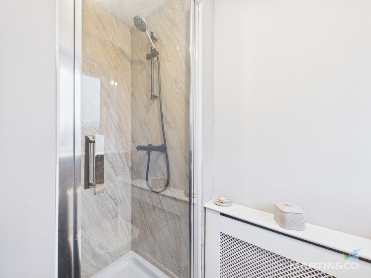 Hawksmore Close, Saughall Massie