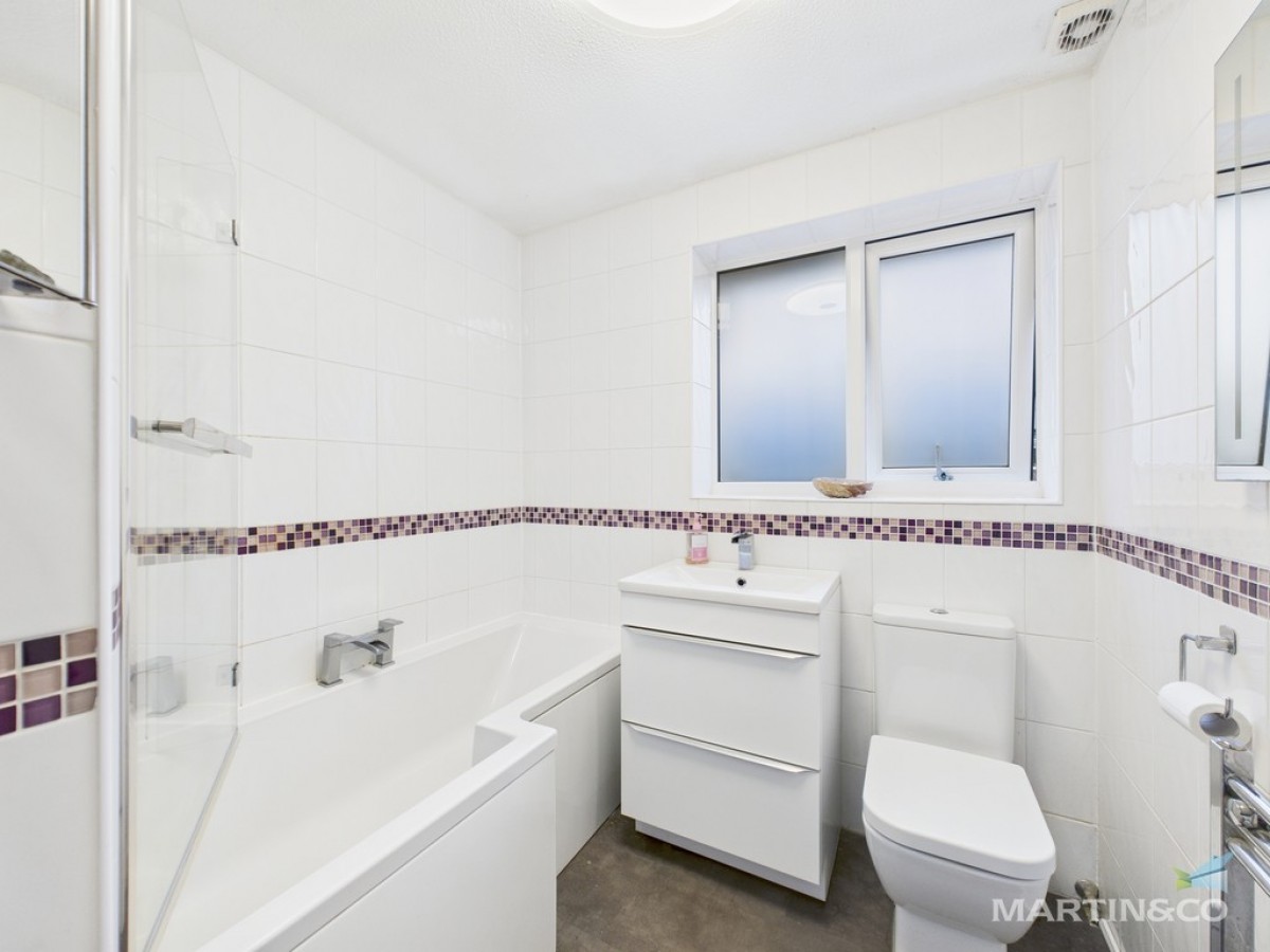 Hawksmore Close, Saughall Massie