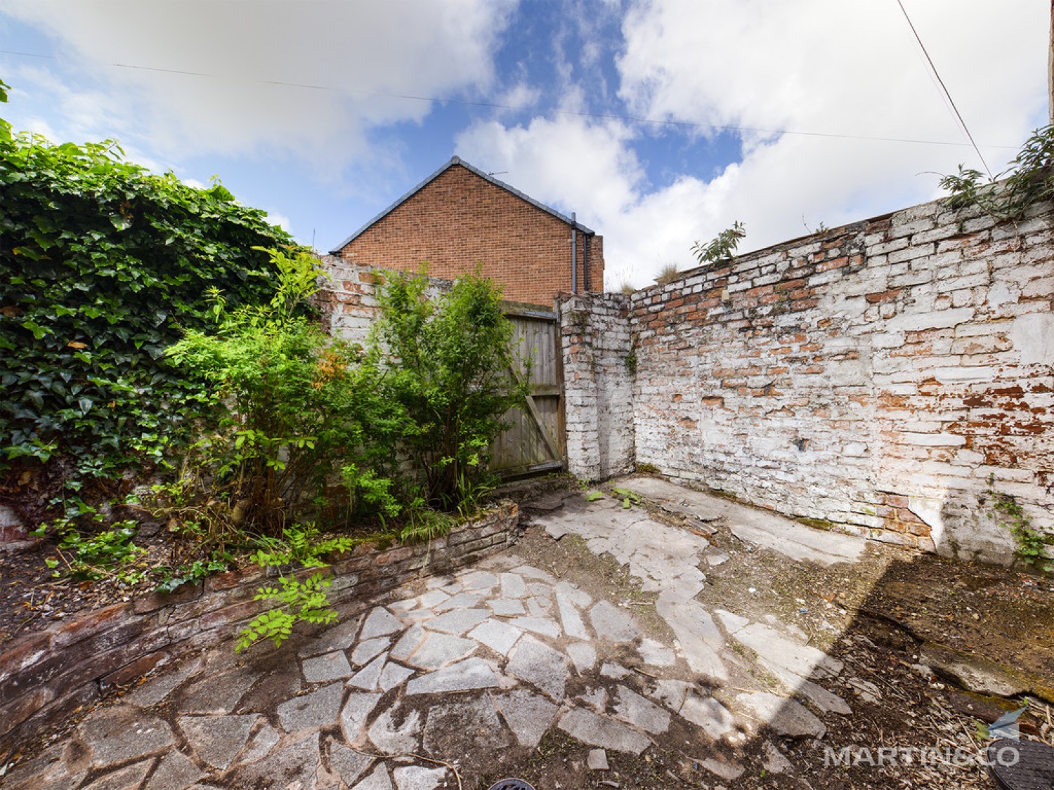 3 bedroom Flat for Auction Old Chester Road, Rock Ferry