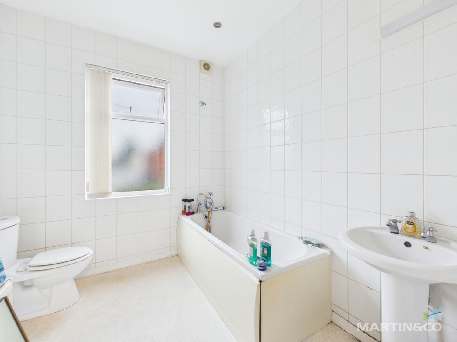 3 bedroom Flat for Auction Old Chester Road, Rock Ferry