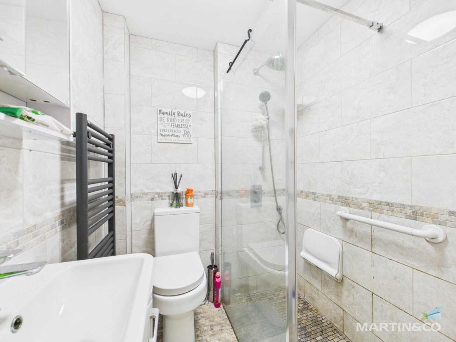 1 bedroom Flat in Bromborough Road , Bebington