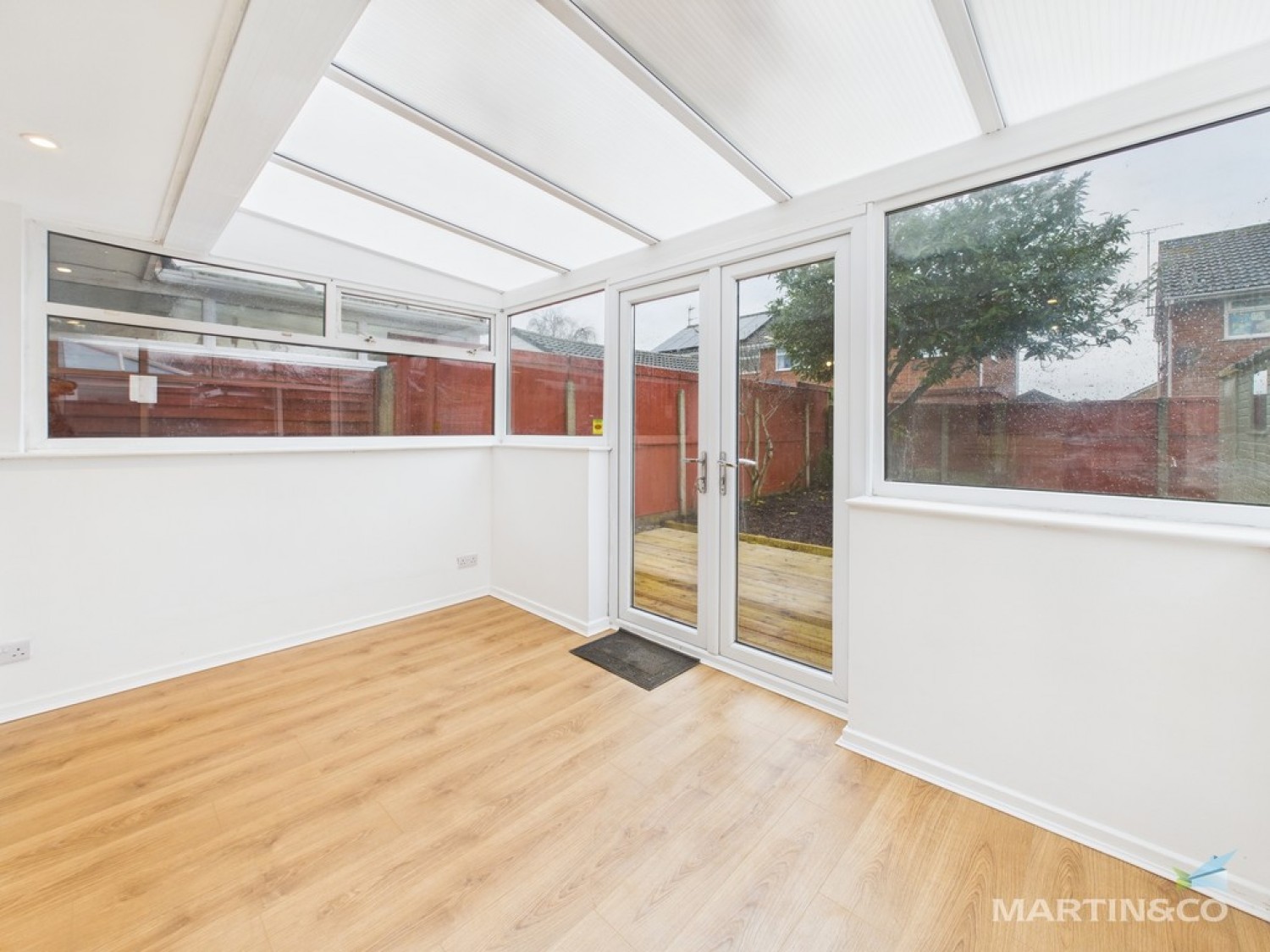 17 Alnwick Drive, Moreton