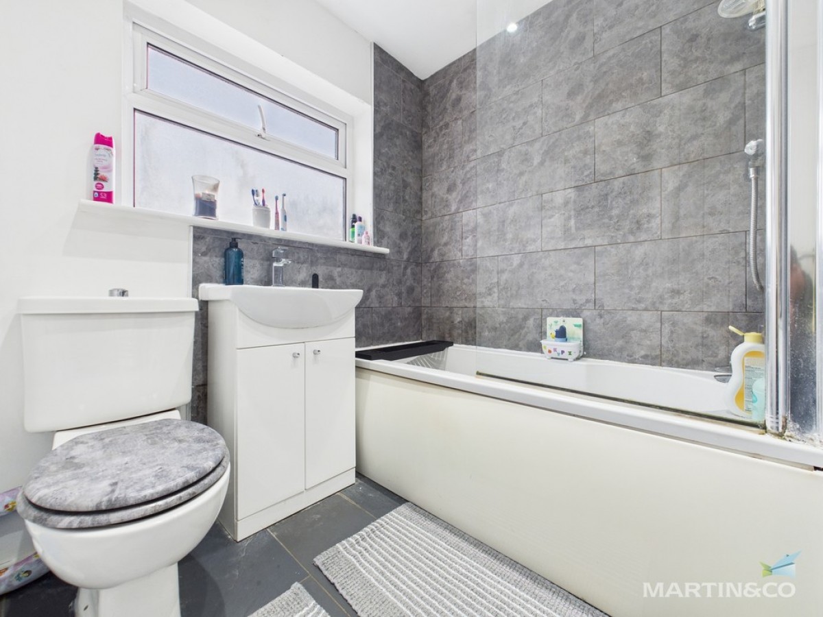 Kensington Gardens, Moreton, Wirral