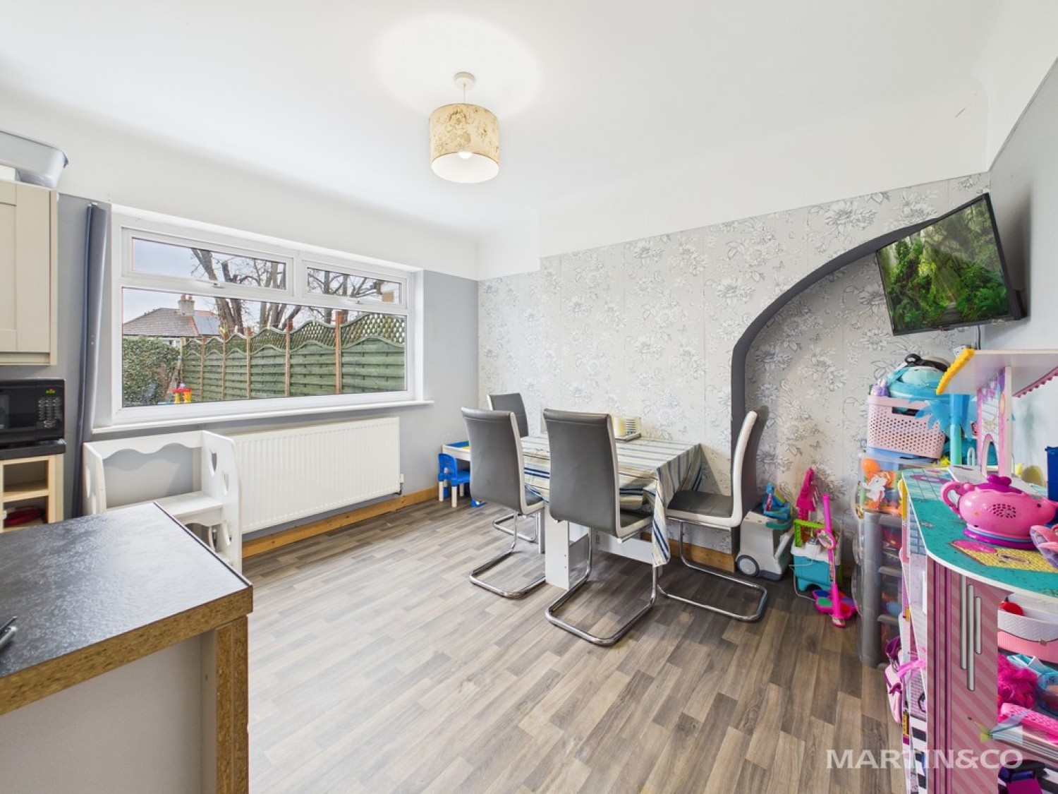 3 bedroom House in Kensington Gardens, Moreton, Wirral